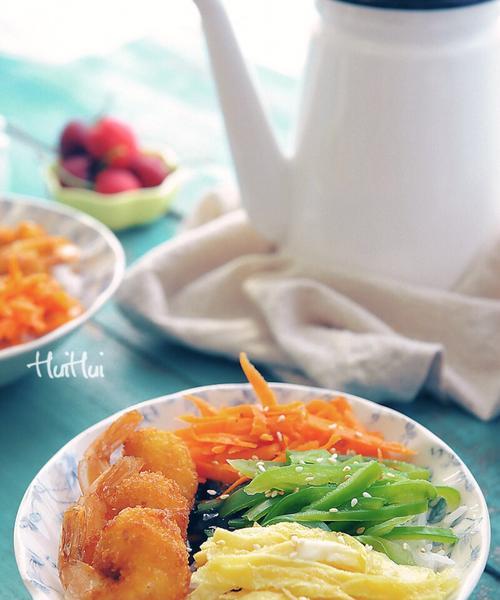 扒油菜炸虾肉的做法是什么？如何在家轻松制作？