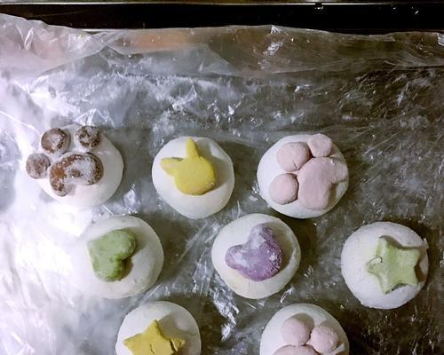 自制彩色小汤圆怎么做？有哪些简单步骤和技巧？