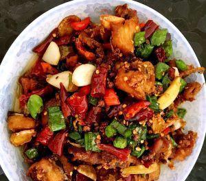 自己改的辣子鸡怎么做？有哪些独特步骤和技巧？