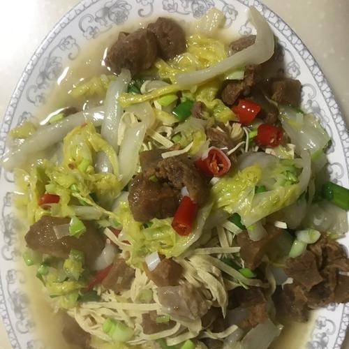 猪油渣炒菠菜的做法是什么？这道菜怎么做才好吃？