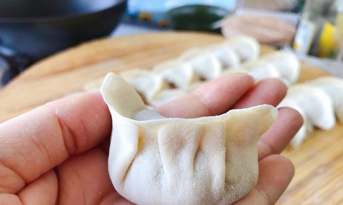 猪肉圆白菜馅饺子怎么做？步骤和技巧有哪些？