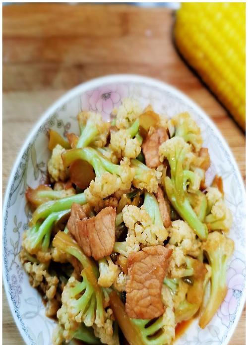 猪肉有机菜花怎么做？步骤和技巧有哪些？