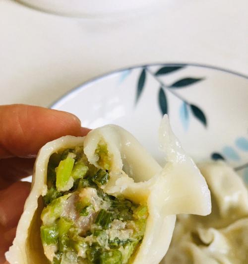 猪肉馅水饺怎么做？详细步骤和技巧是什么？