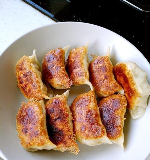 猪肉芹菜煎饺怎么做？步骤和技巧有哪些？