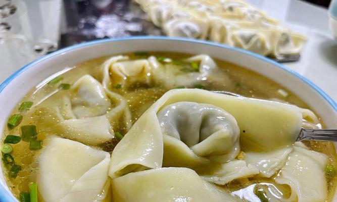 猪肉荠菜馄饨年夜饭怎么做？步骤和技巧有哪些？