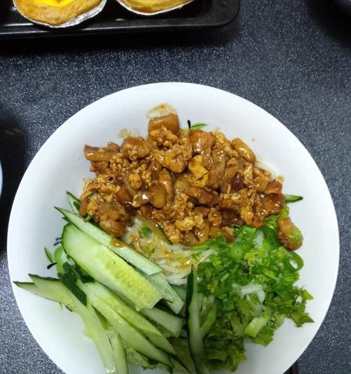 炸酱面的炸酱怎么做？有哪些制作技巧和常见问题解答？