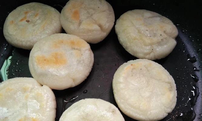 枣泥馅糯米饼怎么做？制作过程中有哪些常见问题？