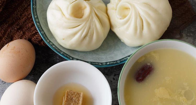 早餐肉包子怎么做？有哪些简单步骤和技巧？