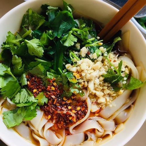 早餐米线怎么做？有哪些简单易学的步骤？