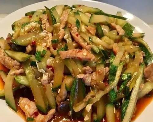 仔姜爆肉丝的做法是什么？如何做出美味的仔姜爆肉丝？