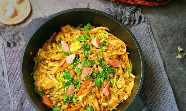 杂蔬肉末鸡蛋炒饼怎么做？有哪些步骤和技巧？