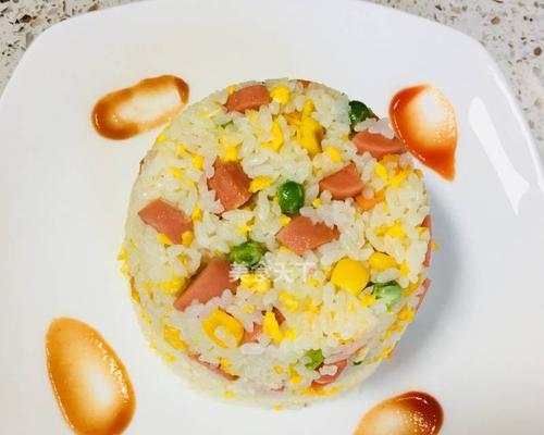 杂蔬火腿蛋炒饭怎么做？步骤和技巧有哪些？