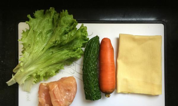 杂粮苦菊鸡肉卷怎么做？步骤和技巧是什么？