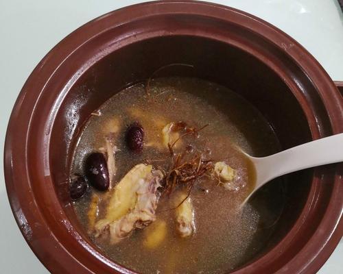 杂豆煲鸡脚的做法是什么？如何煲出美味的杂豆鸡脚汤？