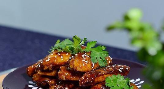 杂菜炖鸡翅的做法是什么？步骤详解和常见问题解答？