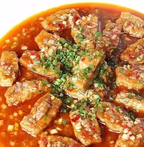 杂煲三层肉的做法是什么？如何做出美味的杂煲三层肉？
