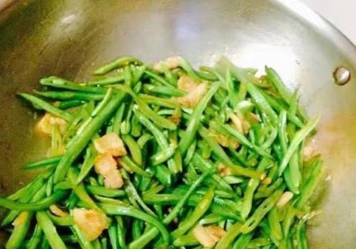 芸豆手擀面怎么做？详细步骤和技巧是什么？