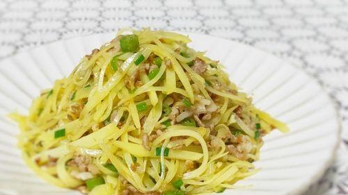 腌菜土豆丝怎么做？步骤和技巧是什么？