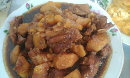 鸭子炖土豆怎么做？详细步骤和技巧有哪些？