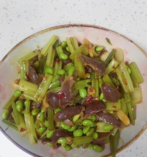 鸭肫炒毛豆怎么做？详细步骤和技巧是什么？