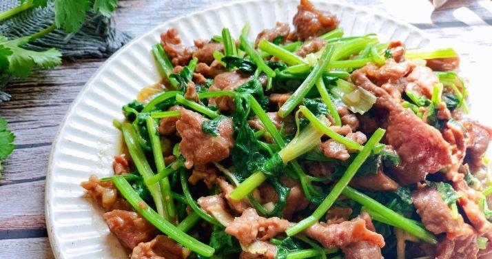 鸭杂炒芹菜的做法是什么？如何炒出鲜嫩可口的鸭杂芹菜？