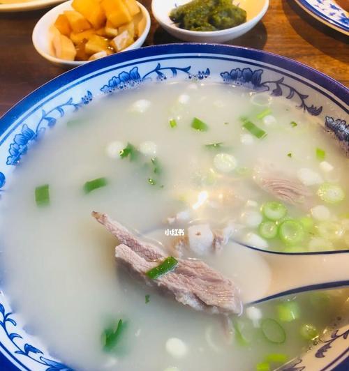 鸭血羊汤的做法是什么？如何在家轻松制作？