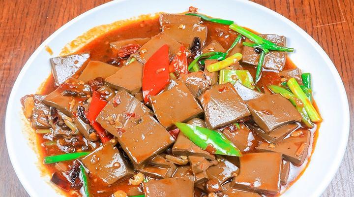 鸭血麻辣火锅怎么做？有哪些步骤和技巧？