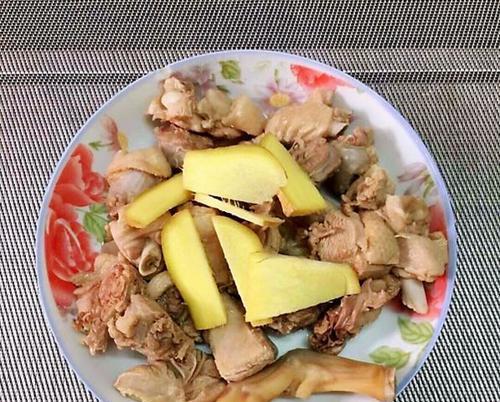 鸭汤的做法是什么？如何在家轻松熬制美味鸭汤？