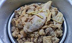 鸭肉米粉怎么做？详细步骤和技巧是什么？