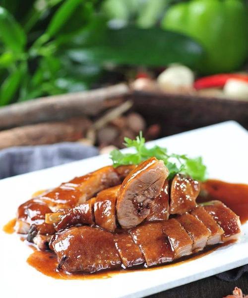 鸭肉米粉怎么做？详细步骤和技巧是什么？
