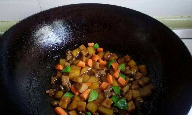 鸭肉焖土豆微辣的做法是什么？如何做出美味的微辣鸭肉焖土豆？