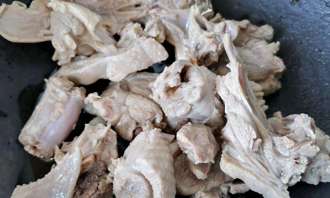 鸭肉焖萝卜怎么做？步骤和技巧有哪些？
