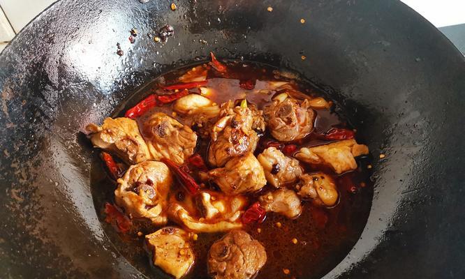 鸭肉焖莲藕怎么做？步骤和技巧有哪些？