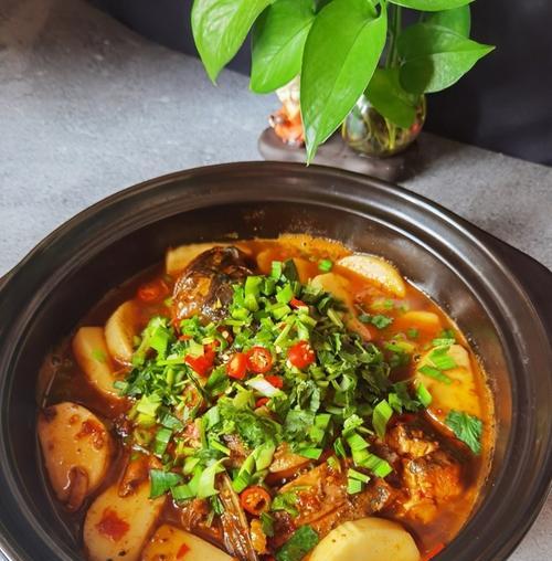 鸭肉炖年糕怎么做才好吃？详细步骤和技巧是什么？