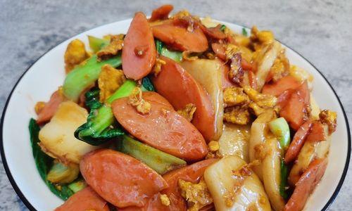 鸭肉炖年糕怎么做才好吃？详细步骤和技巧是什么？
