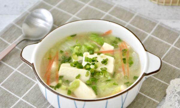 鸭架白菜豆腐汤的做法是什么？如何做出美味的鸭架白菜豆腐汤？