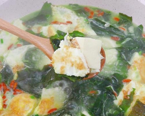 鸭骨豆腐汤怎么做才美味？详细步骤解析！