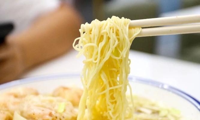 鸭蛋面怎么做？简单易学的鸭蛋面制作方法是什么？