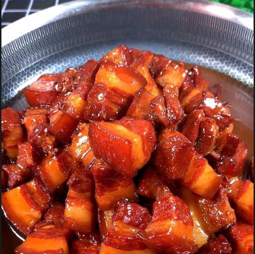 熏鱼红烧肉怎么做？步骤和技巧有哪些？