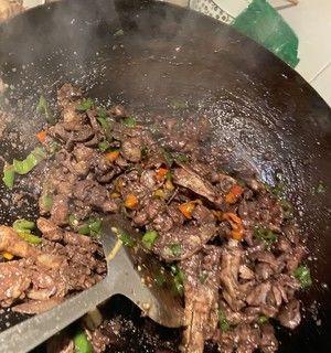 血鸭怎么做才正宗？血鸭的做法有哪些常见问题解答？
