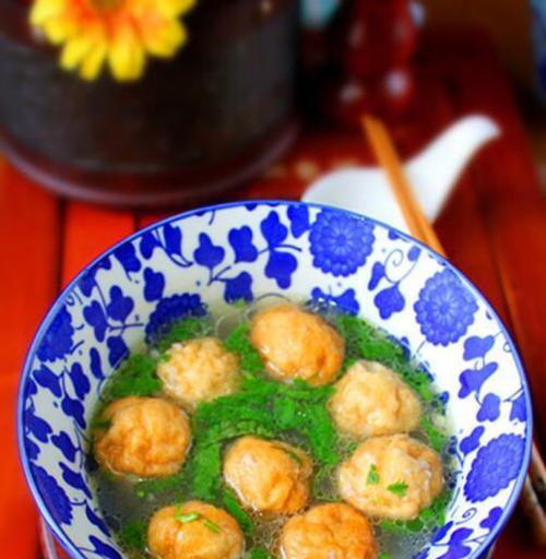 如何制作鳕鱼香菜皮蛋汤？鳕鱼香菜皮蛋汤的正确做法是什么？