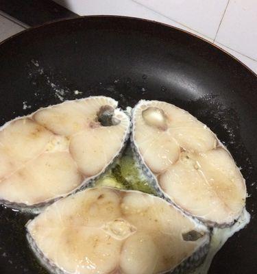 如何在家轻松制作美味鳕鱼汤？鳕鱼汤的常见问题有哪些？
