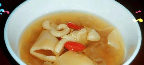 如何在家轻松制作美味鳕鱼汤？鳕鱼汤的常见问题有哪些？