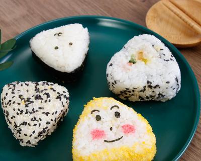 雪人饭团便当怎么做？步骤和材料有哪些？