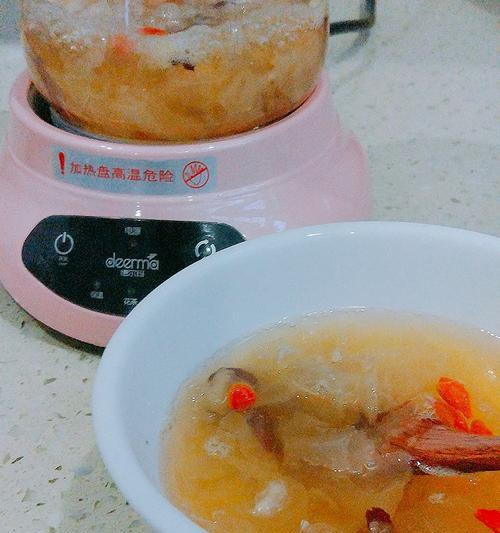 雪莲果银耳糖水怎么做？有哪些健康益处？