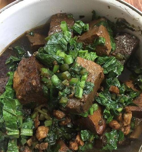 雪里红炖豆付怎么做？雪里红炖豆付的步骤是什么？