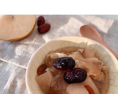 雪梨红枣粥怎么做？有哪些健康益处？