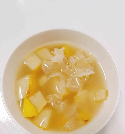 雪梨冰糖银耳羹怎么做？有哪些步骤和技巧？