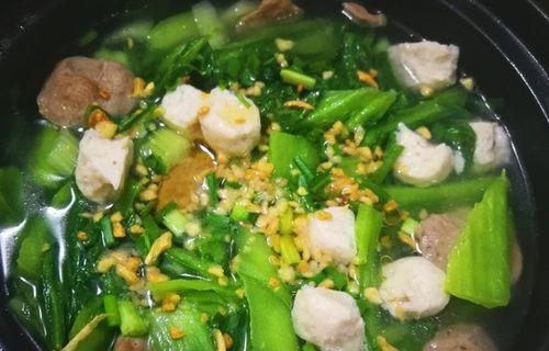小白菜丸子汤怎么做？有哪些步骤和技巧？