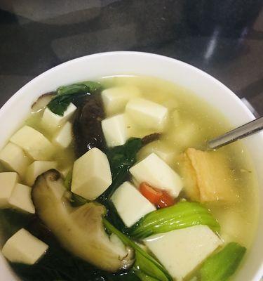 小白菜汤怎么做才美味？有哪些常见问题需要注意？